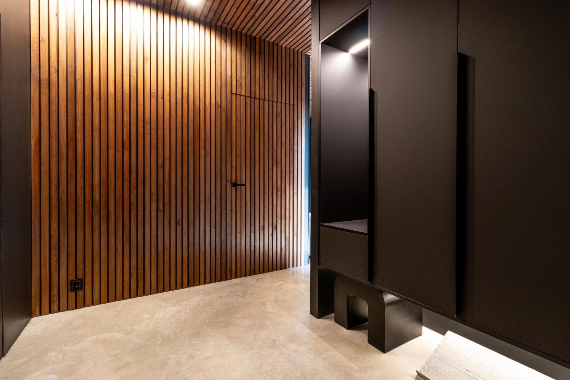 Blackwood Villa *